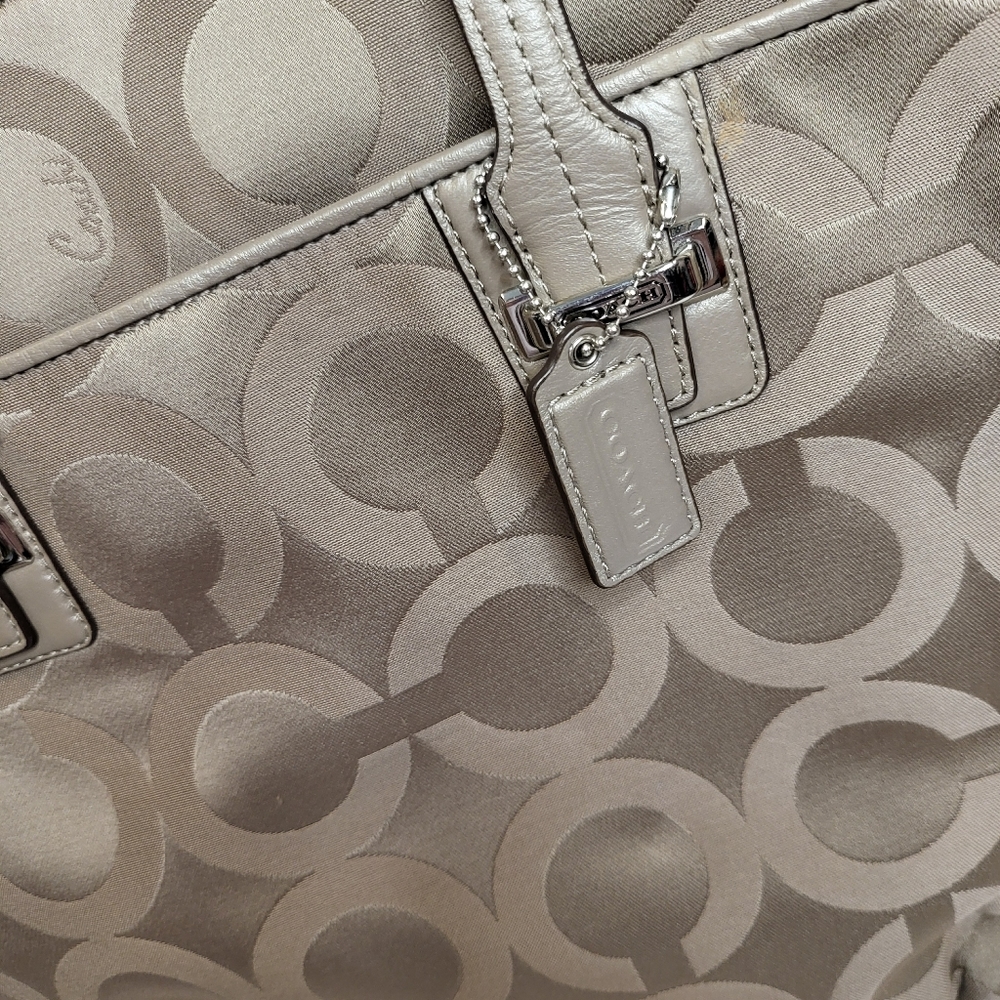 Coach Tote - Picture 2 of 6